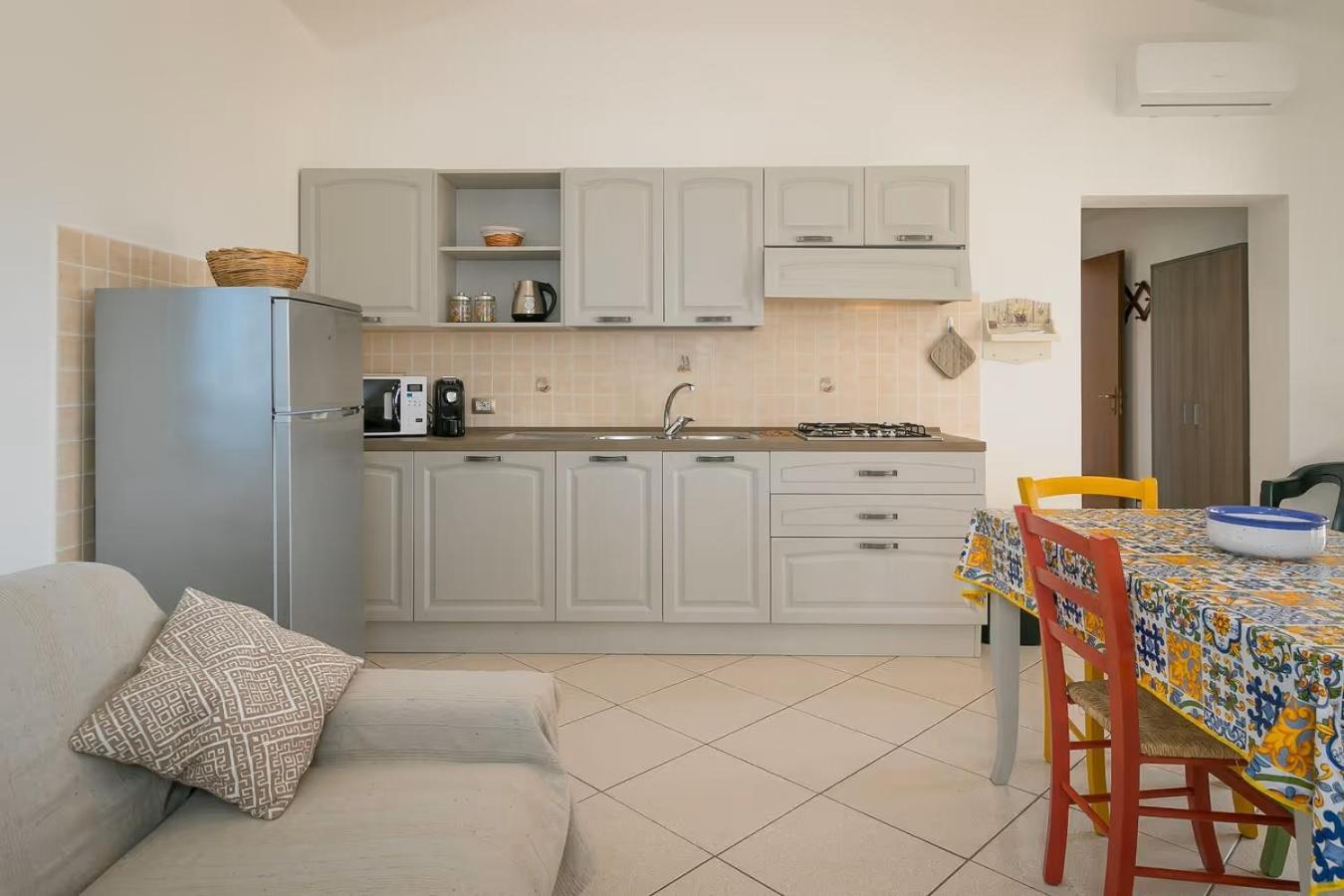 Agriturismo I Debbi Bibbona Eksteriør billede