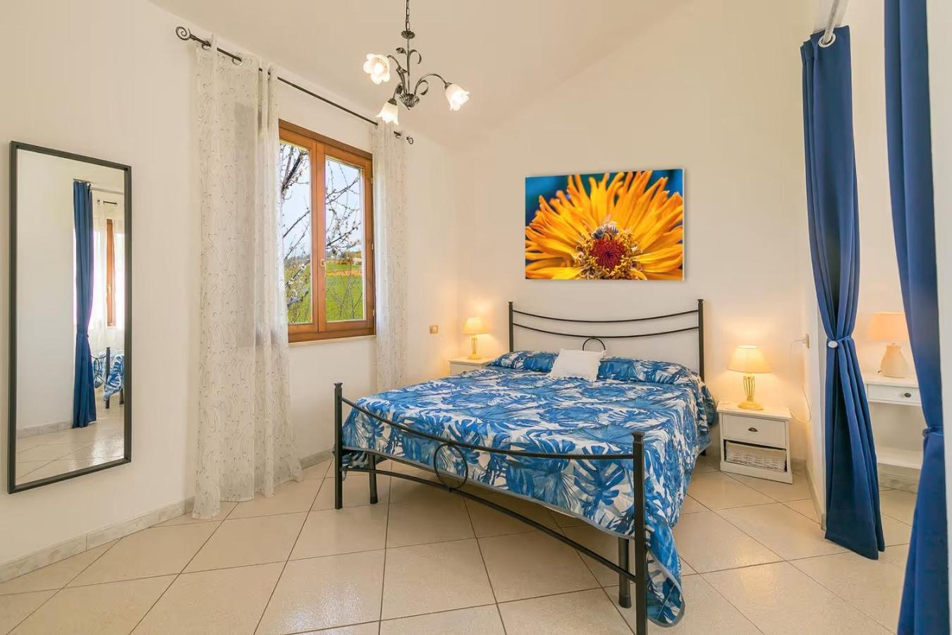 Agriturismo I Debbi Bibbona Eksteriør billede